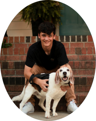 Gus McKay headshot